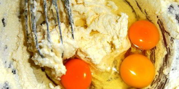 миндальные маффины с сюрпризом