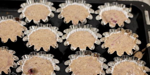 шоколадные маффины с вишней