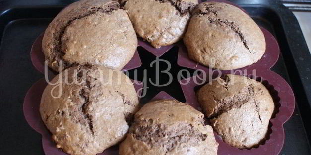 шоколадные маффины с заварным кремом