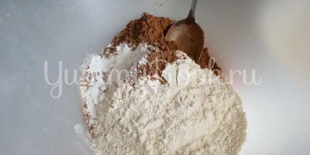 шоколадные маффины с заварным кремом