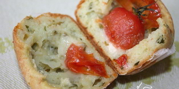 сырные маффины с помидоркой черри