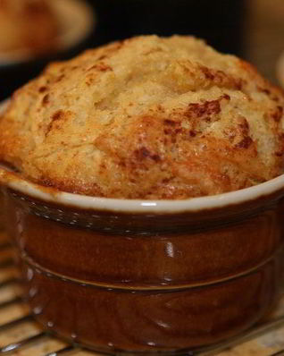 Яблочно-сырные маффины с корицей