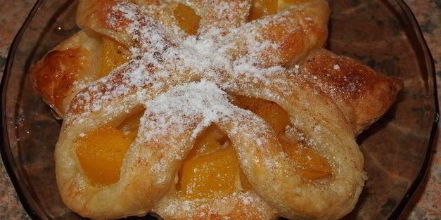 нежные персиковые слойки