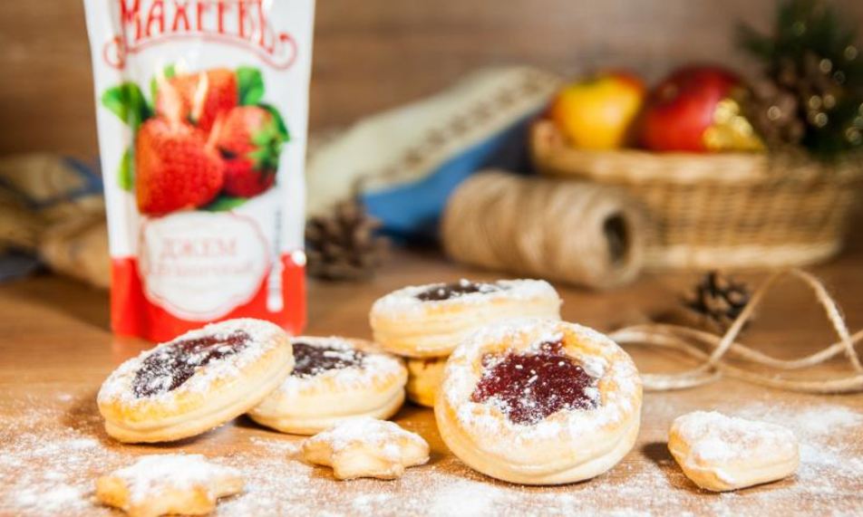 Рецепт новогодние слойки с джемом