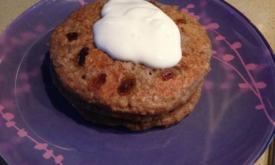 Рецепт банановых оладий с изюмома