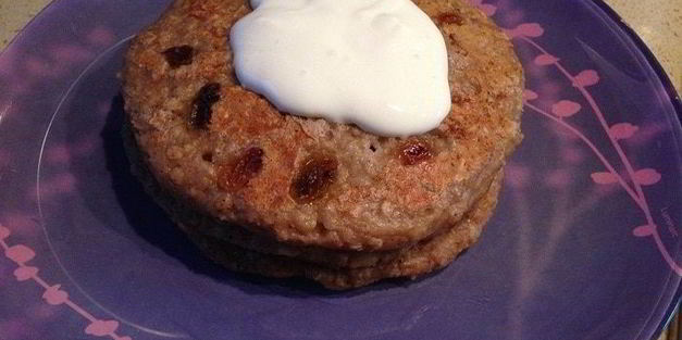 банановые оладьи с изюмом