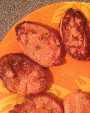 Индийские гороховые оладьи с томатом