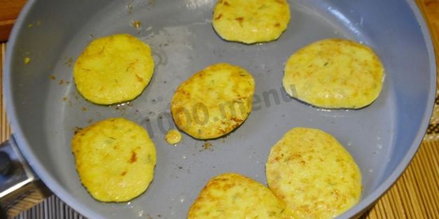 кабачковые оладушки с чесноком и укропом