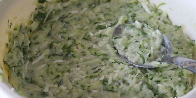 кабачковые оладьи с плавленным сыром