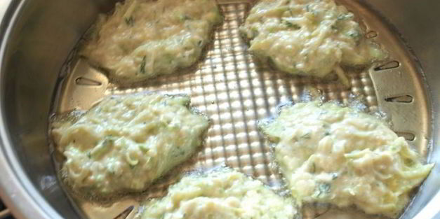 кабачковые оладьи с творогом