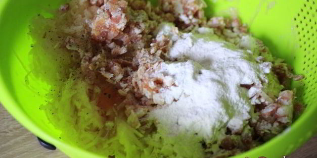 картофельные оладьи с беконом