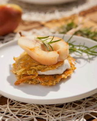 Картофельные оладьи с грушей