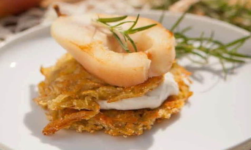 Рецепт картофельные оладьи с грушей