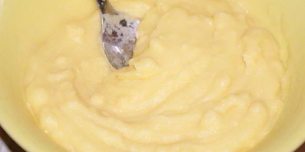 кукурузные оладьи с острой сальсой