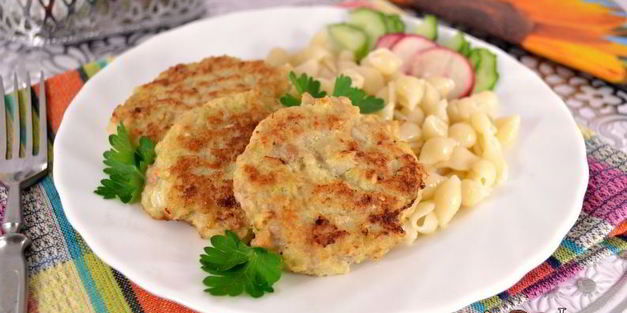 куриные оладьи с капустой и овсяными хлопьями