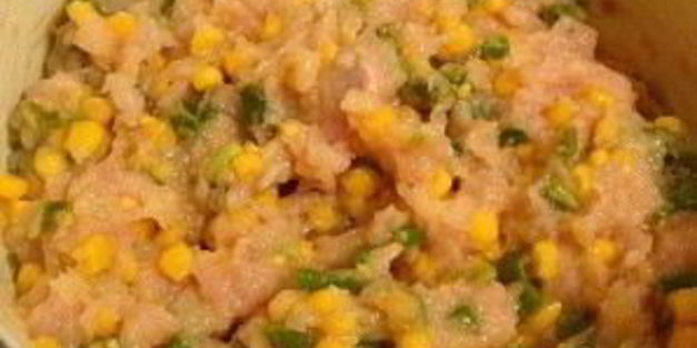 куриные оладьи с кукурузой