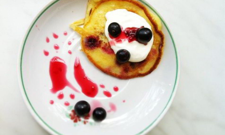 Рецепт оладушки с черной смородиной