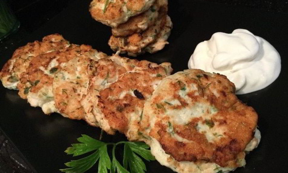 Рецепт оладьи из кабачков и курицы