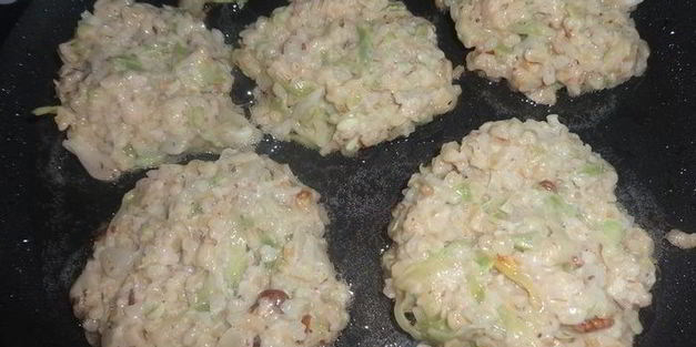 оладьи из кабачков с кашей и орехами