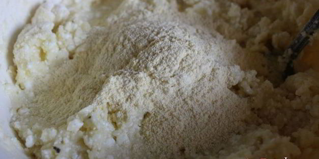 оладьи из картофельного пюре с творогом