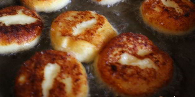 оладьи из картофельного пюре с творогом