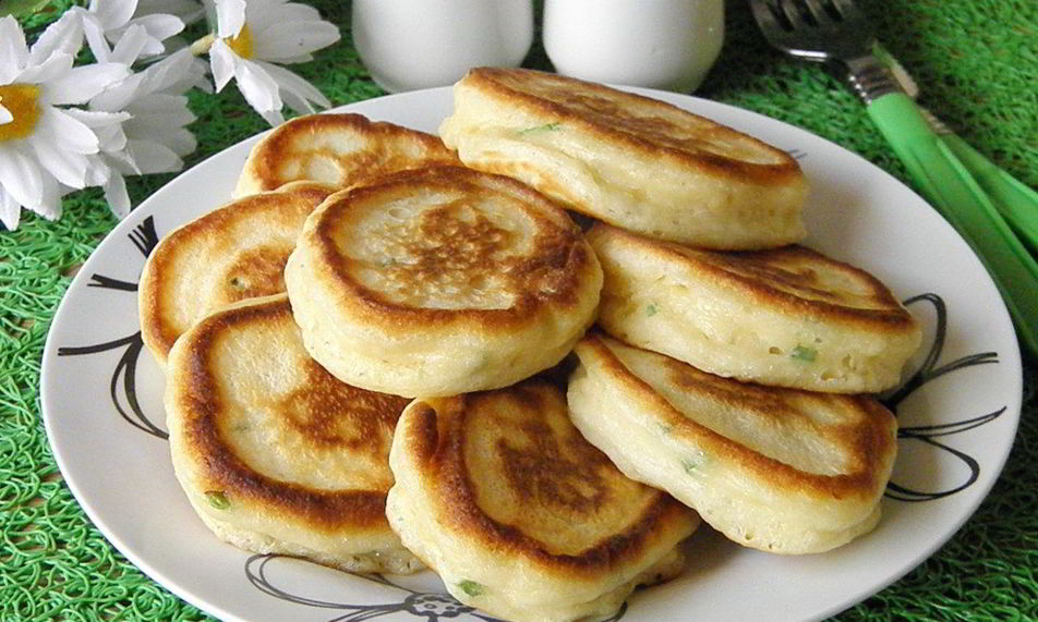 Рецепт оладьи на кефире с зеленым луком
