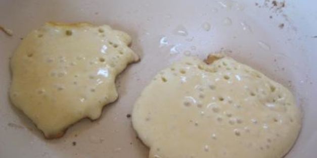 оладьи на молоке с корицей