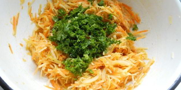 оладьи овощные с соусом карри по-индийски