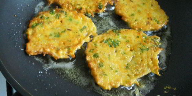 оладьи овощные с соусом карри по-индийски