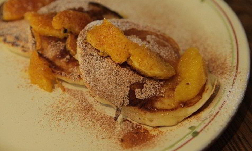 Рецепт оладьи с апельсиновым соусом и корицей