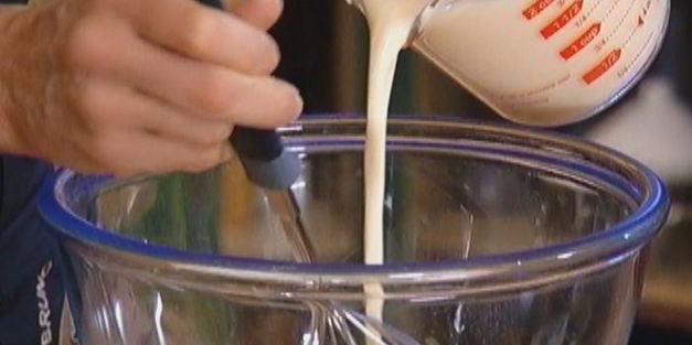 оладьи с апельсиновым соусом и корицей