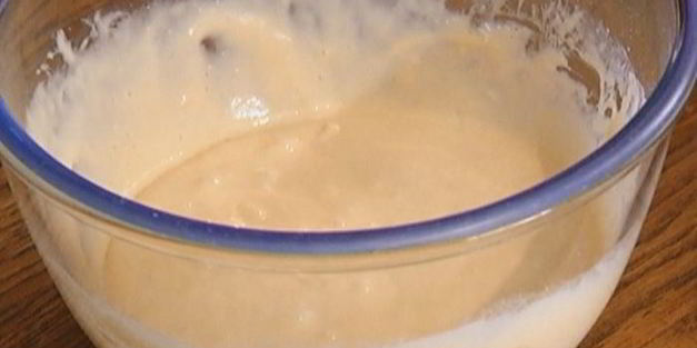 оладьи с апельсиновым соусом и корицей