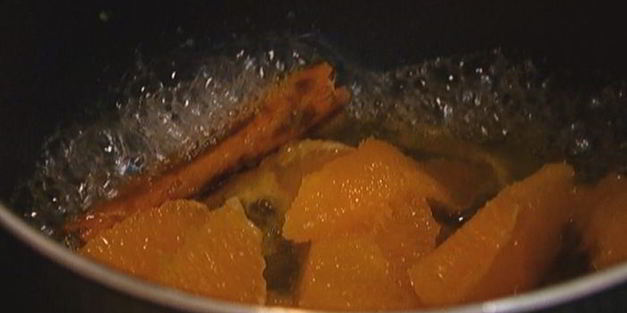 оладьи с апельсиновым соусом и корицей