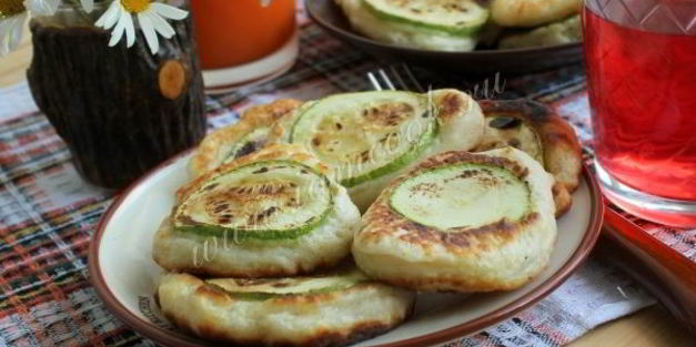 оладьи с кабачками кружками