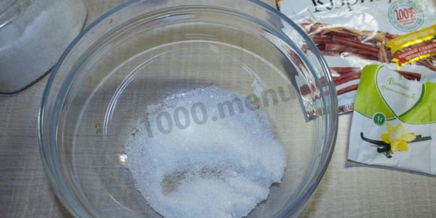 оладьи с начинкой из яблок на кефире