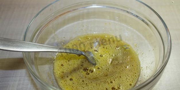 оладьи с начинкой из яблок на кефире