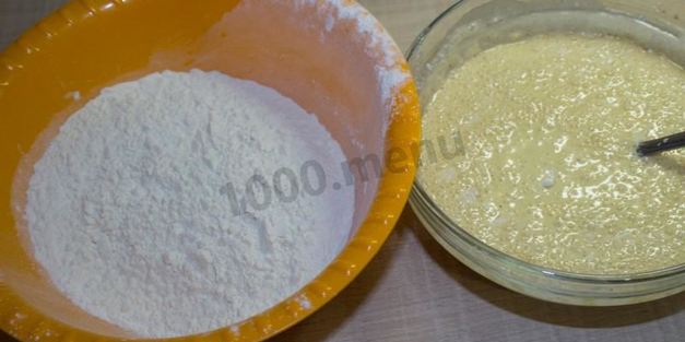 оладьи с начинкой из яблок на кефире