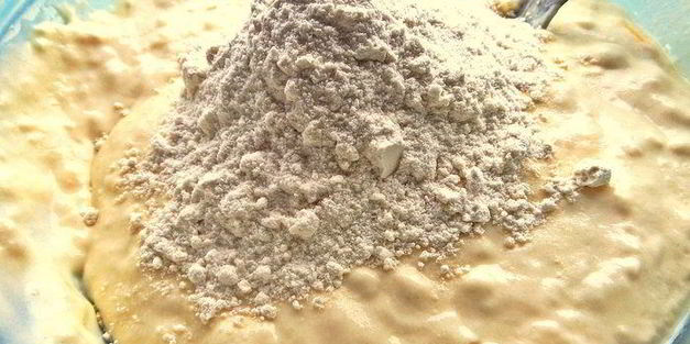 оладьи с шоколадно-ягодной добавкой