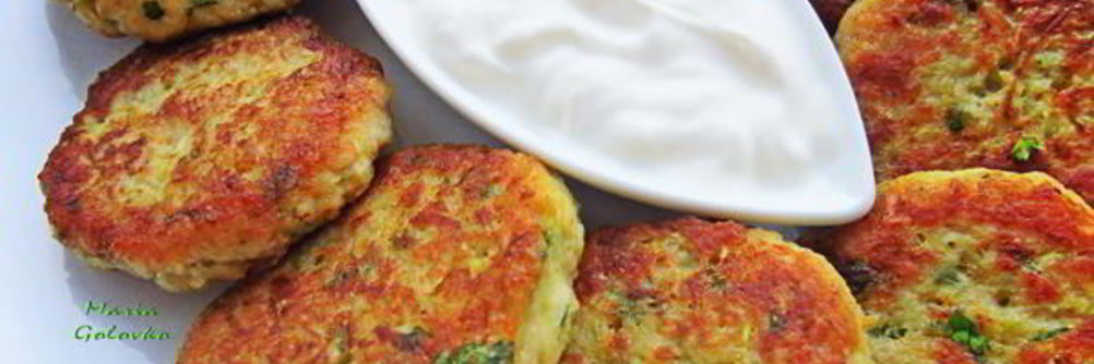 Овощные оладьи с мясом