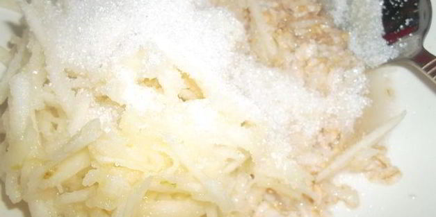 овсяные оладушки с яблоком и корицей