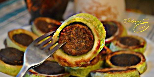 печеночные оладьи в кабачках