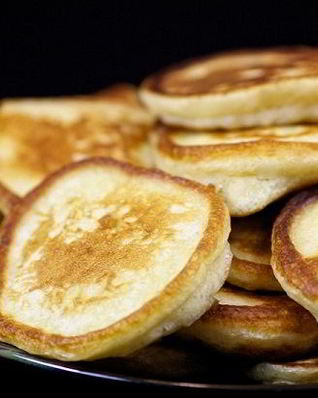 Пышные оладушки на дрожжах