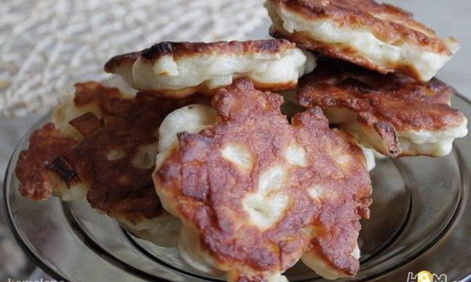 Рецепт яблочные дрожжевые оладьи