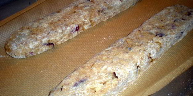 бискотти с карамелизированной овсянкой и клюквой