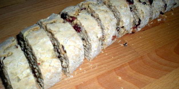 бискотти с карамелизированной овсянкой и клюквой