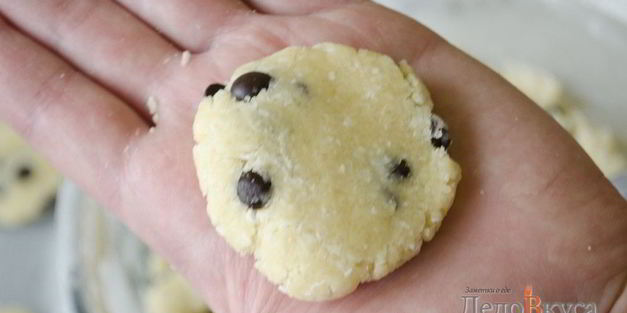 кокосовое печенье с шоколадной крошкой