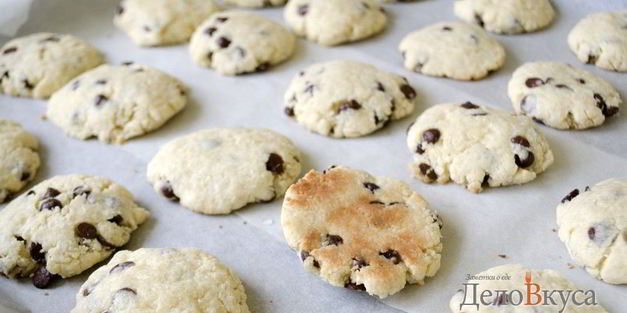 кокосовое печенье с шоколадной крошкой