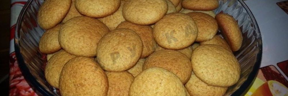 Медовое песочное печенье