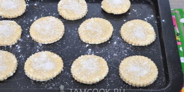 печенье с бисквитной крошкой