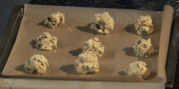 печенье с шоколадной крошкой